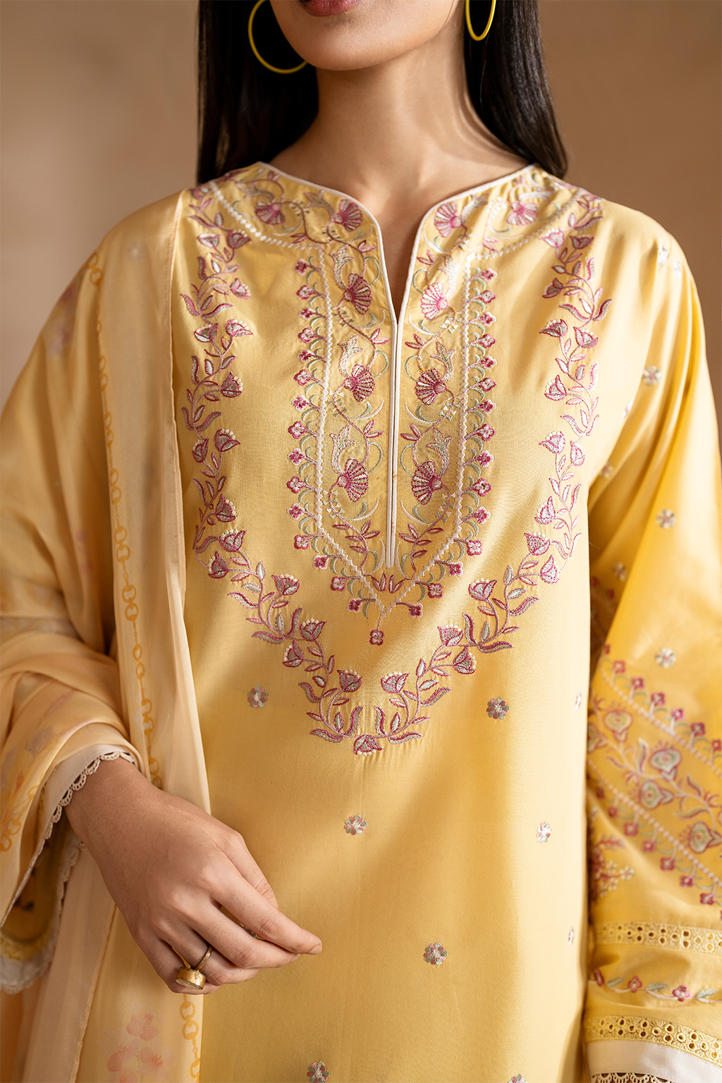 Honey Glow Stitched 3Pcs