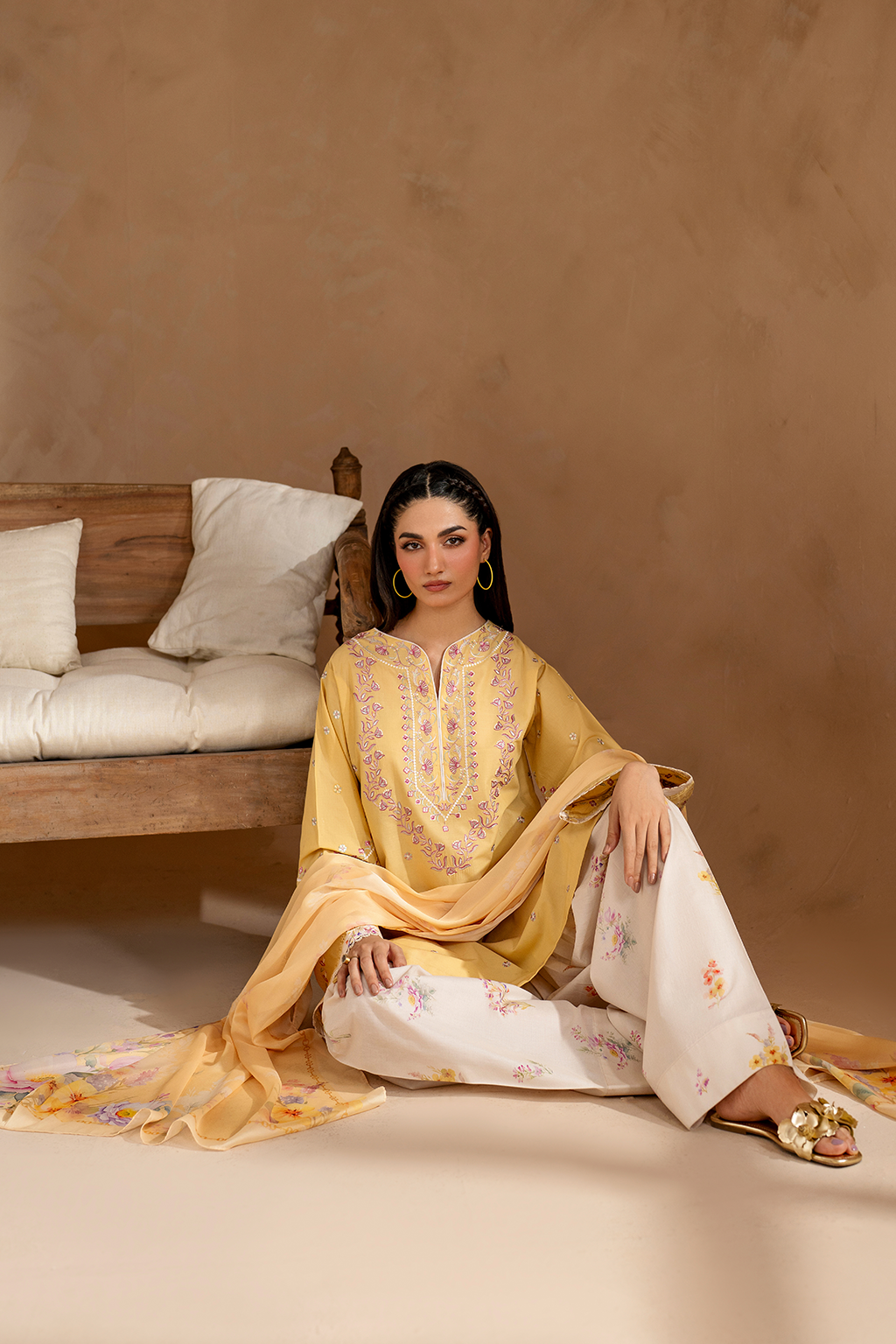 Honey Glow Stitched 3Pcs