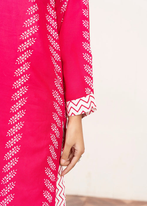 Contrast Lining Print Stitched 2Pcs
