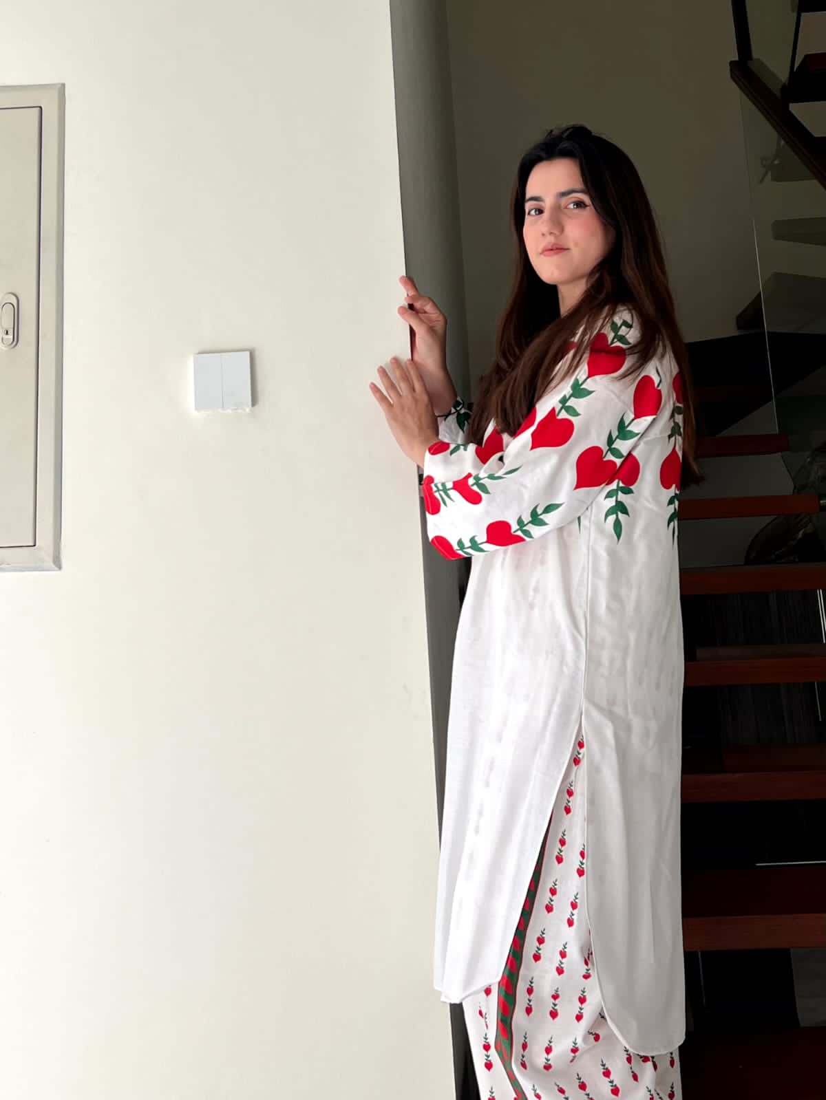 White Dove Stitched 2Pcs