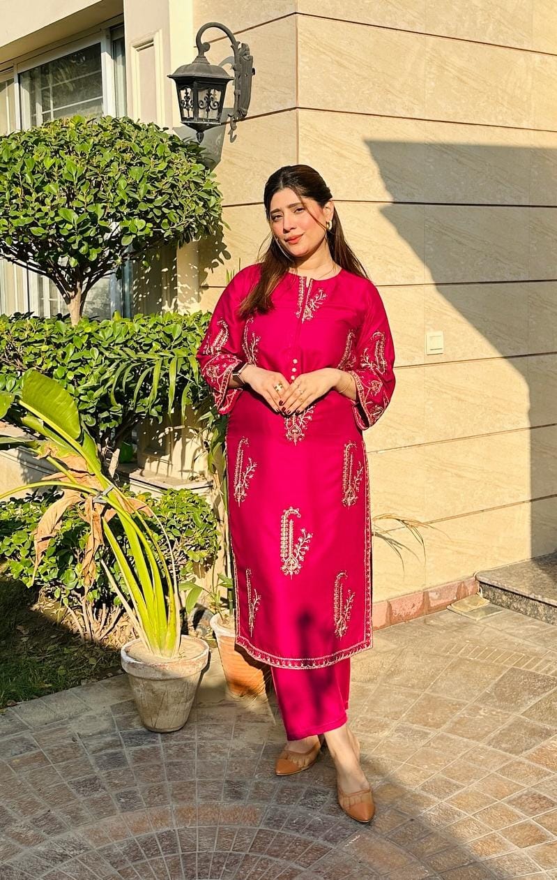 Rossetie Sugar Print Stitched 2Pcs