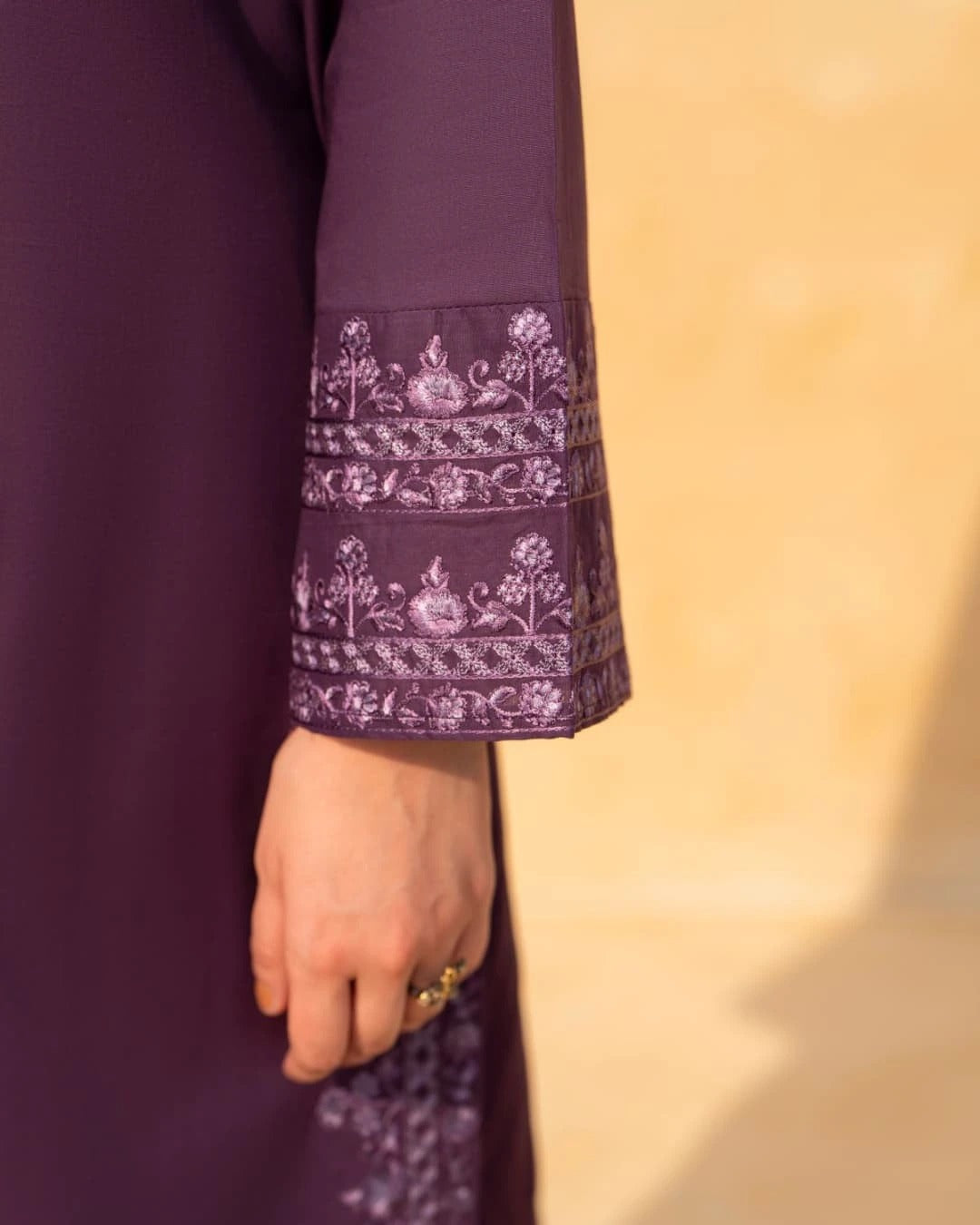 Royal Grace Stitched 3Pcs