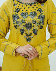 Golden Bloom Stitched 2Pcs