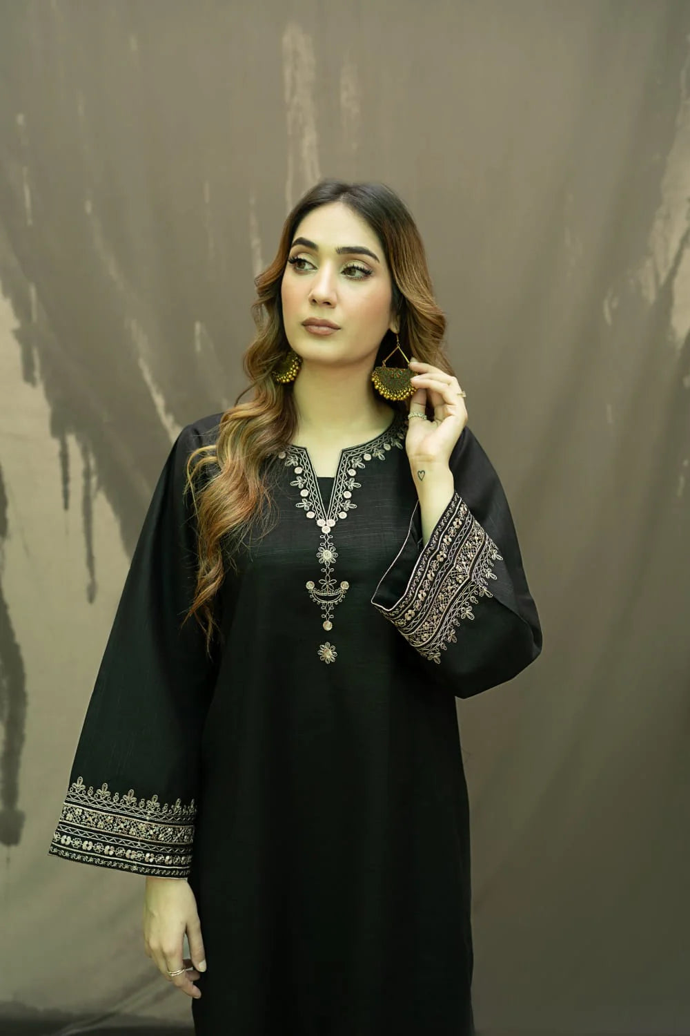 Noir Black Mirage Stitched 2Pcs