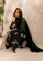 Black Petals Stitched 3Pcs
