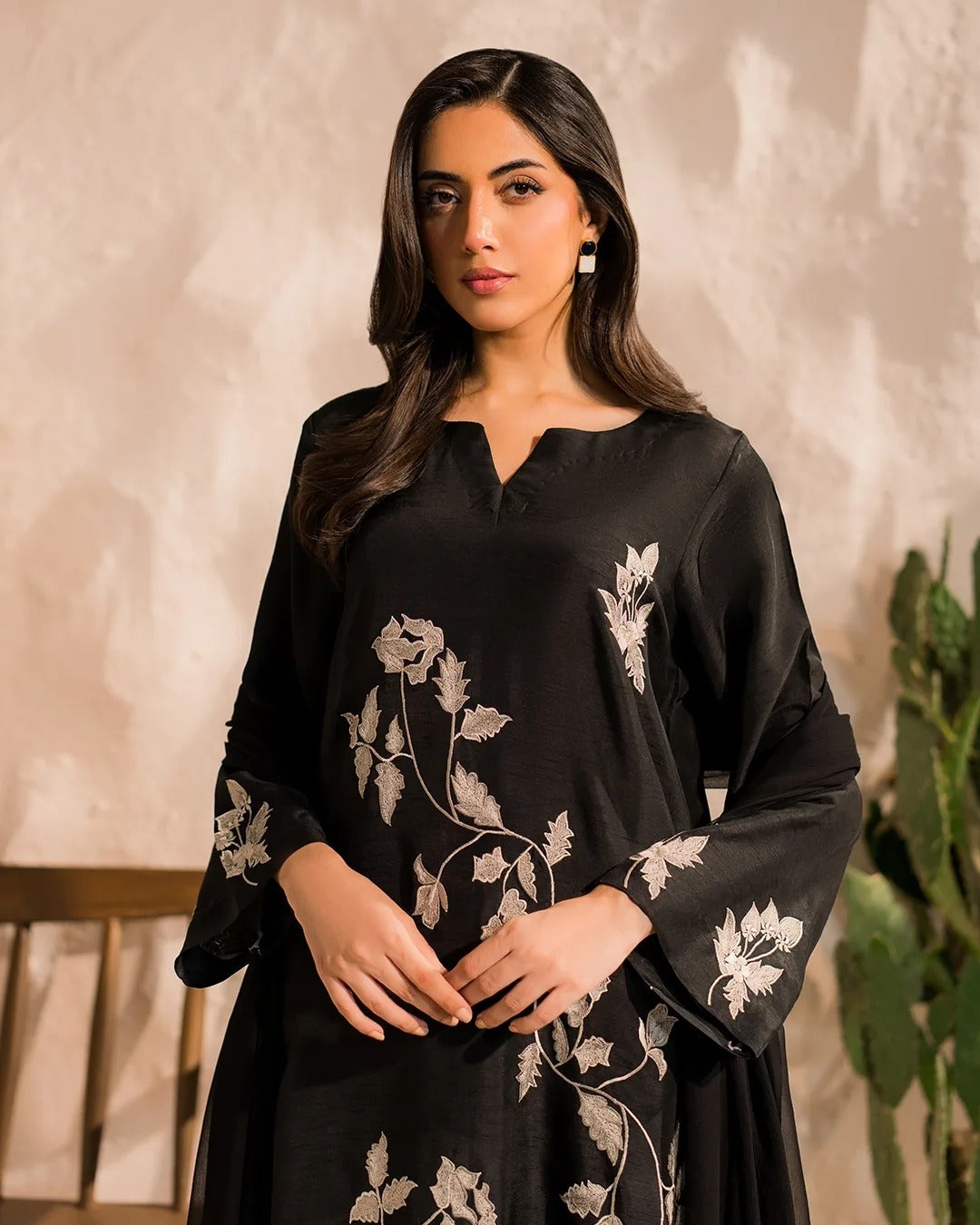 Black PETALS 3PCS