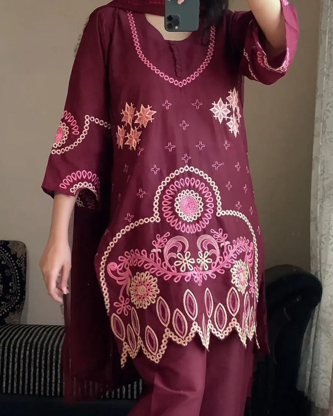 Royal Roots Stitched 3Pcs